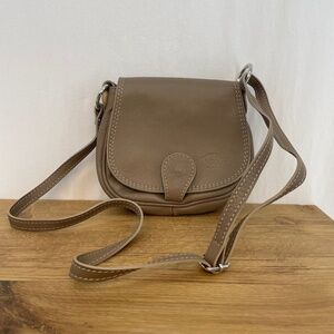 Mara’s Tadamina Leather Crossbody Purse Zipper Close Beige 8”x7” - NEW